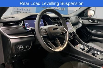 2025 Jeep Grand Cherokee Laredo X 4x4