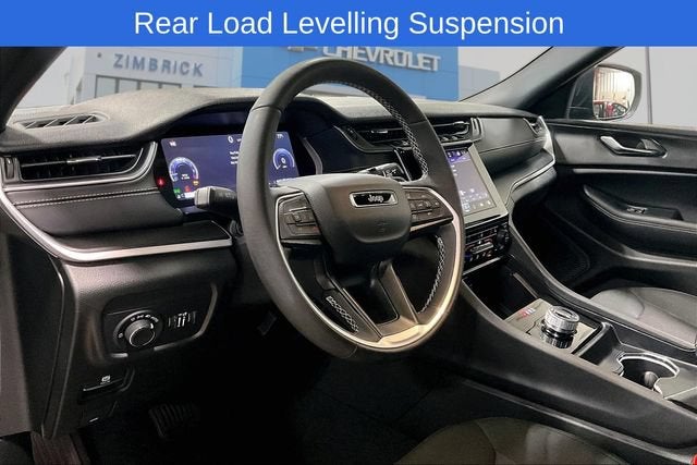2025 Jeep Grand Cherokee Laredo X 4x4