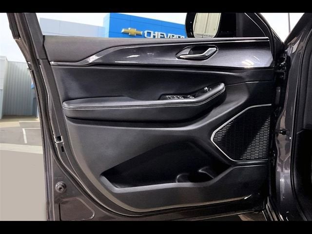 2022 Jeep Grand Cherokee L Altitude 4x4