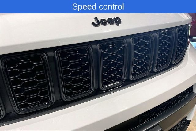 2022 Jeep Grand Cherokee L Altitude 4x4