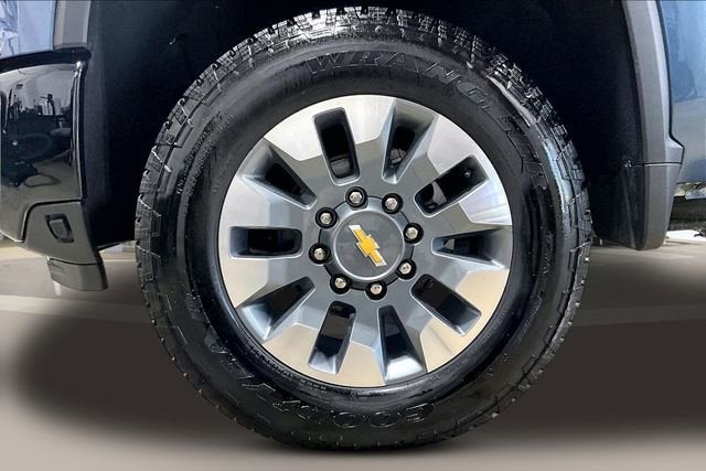 2025 Chevrolet Silverado 2500 HD Custom - Photo 13
