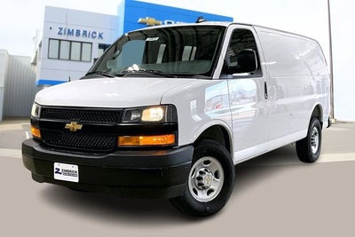2025 Chevrolet Express Cargo WT