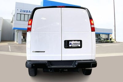 2025 Chevrolet Express Cargo WT