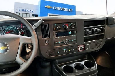 2025 Chevrolet Express Cargo WT