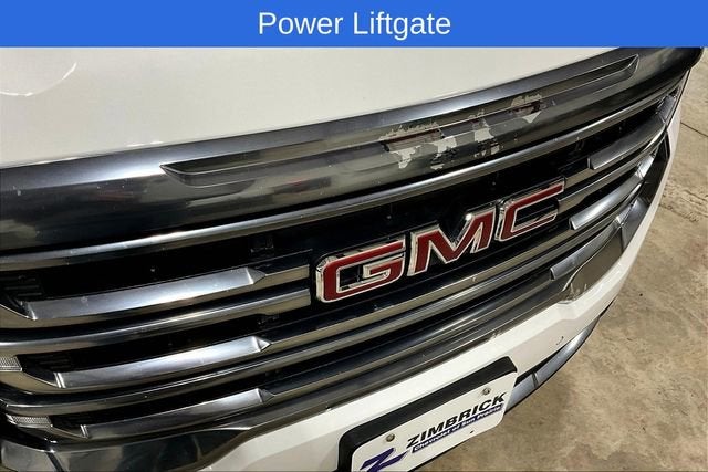 2021 GMC Acadia AT4