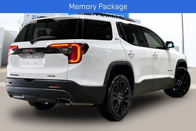 2022 GMC Acadia SLT