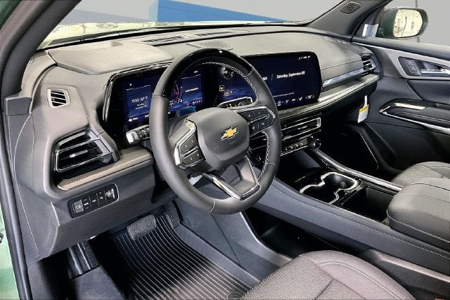 2027 Chevrolet Traverse LT - Photo 6