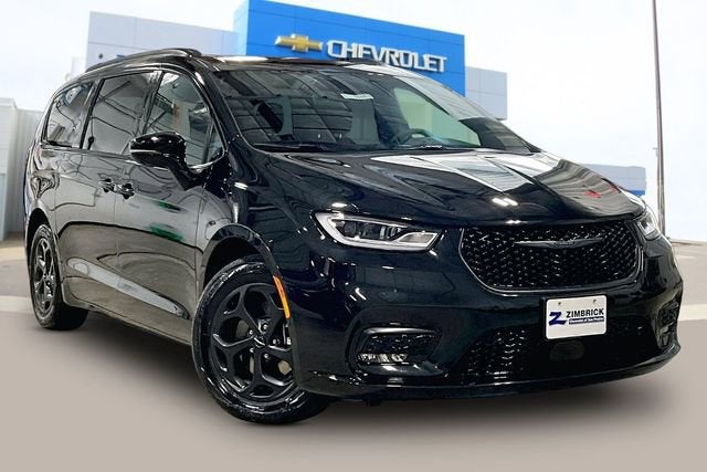 2024 Chrysler Pacifica Hybrid Select Premium S-Appearance PHEV's photo
