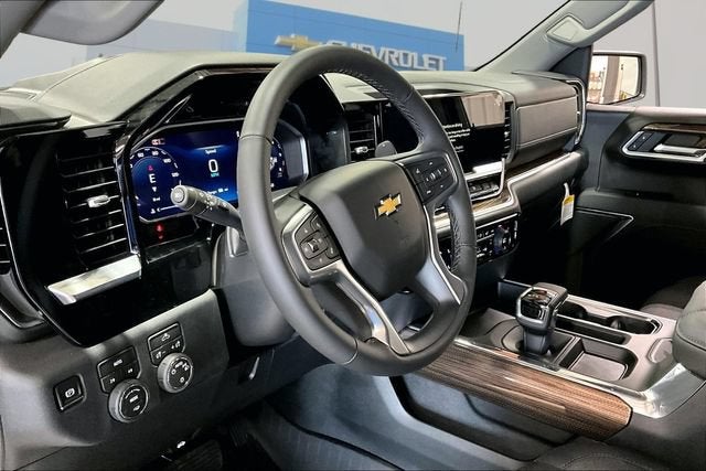 2026 Chevrolet Silverado 1500 LT - Photo 6