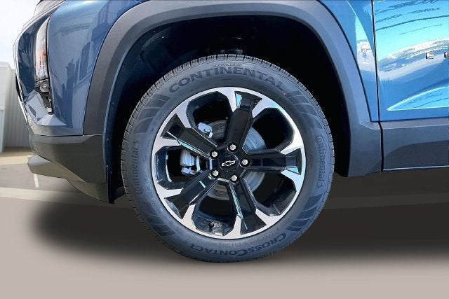 2027 Chevrolet Equinox LT - Photo 12