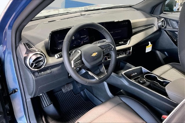 2027 Chevrolet Equinox LT - Photo 6