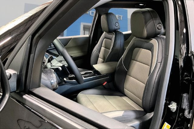 2027 Chevrolet Equinox LT - Photo 9