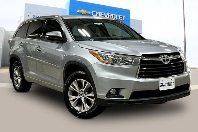 2016 Toyota Highlander LE V6