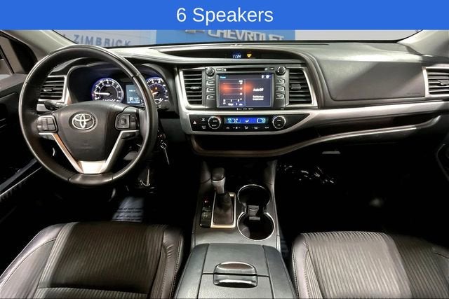 2016 Toyota Highlander LE V6