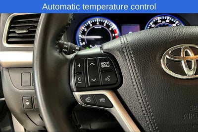 2016 Toyota Highlander LE V6