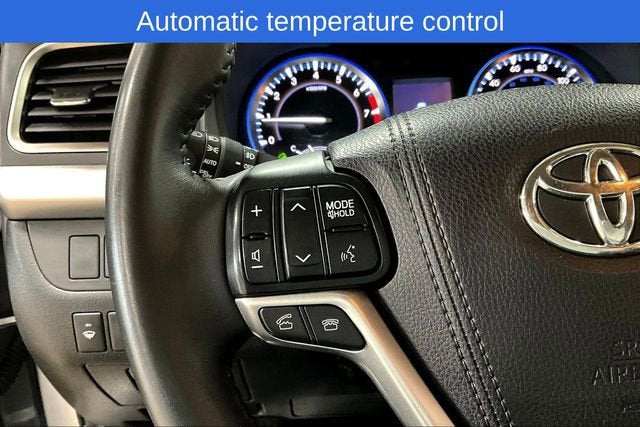 2016 Toyota Highlander LE V6