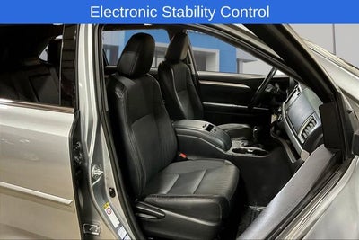 2016 Toyota Highlander LE V6