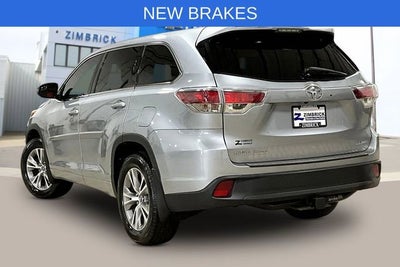 2016 Toyota Highlander LE V6
