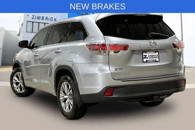 2016 Toyota Highlander LE V6