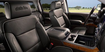 2017 Chevrolet Silverado 1500 High Country in Madison WI